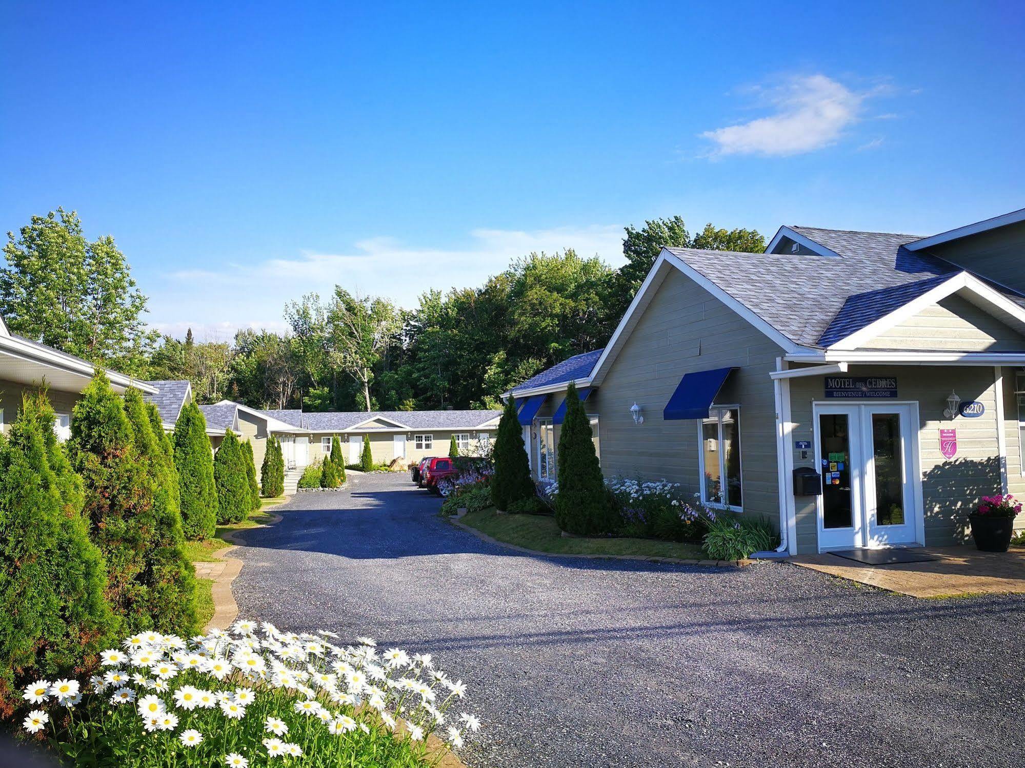 Motel Des Cedres Sherbrooke Exterior foto